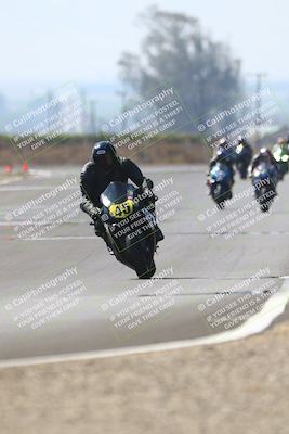 media/Sep-20-2025-TrackDaz (Sat) [[27f0cde673]]/B Group/220pm (Turn 9)/